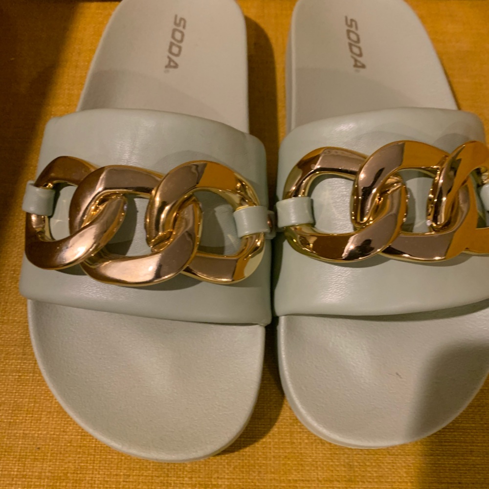 Soda Mint Green Slides